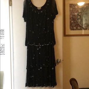 Elegant 3-tiered Patra Evening gown